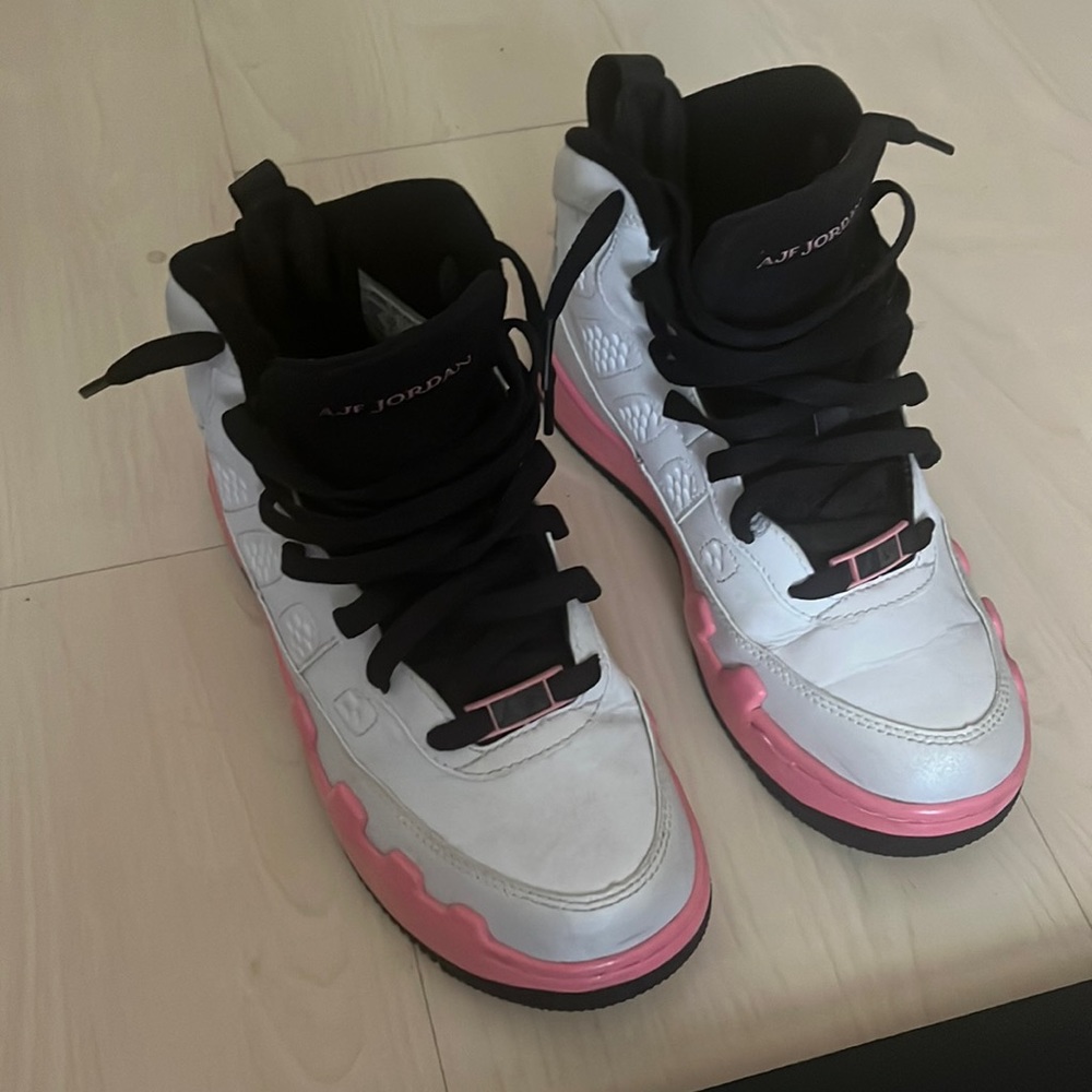 AIR Jordan Force IX GS Dear Mama Sneaker White with Pink Size 4.5 Youth